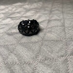 𝅺5/ $25 Costume jewelry Black glass Statement ring
